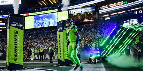 Should The Seahawks Give Geno Smith a New Contract?