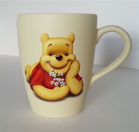 Classic Winnie Pooh Mug Jumbo Disney Store Flower Smiles Coffee Tea Cup