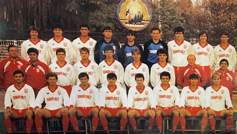 FC Dinamo Bucuresti 1989 90 Away Kit