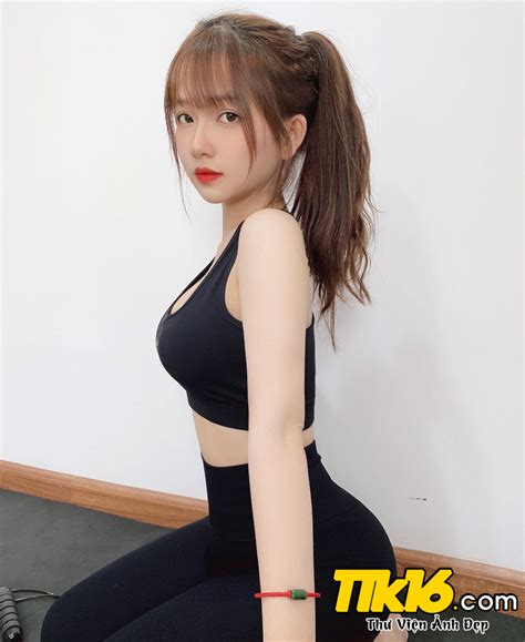 Nguyễn Thị Thùy Trang Nữ hoàng phòng Gym hot nhất