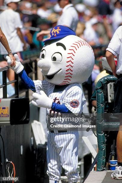 657 Mr Met New York Mets Photos & High Res Pictures - Getty Images