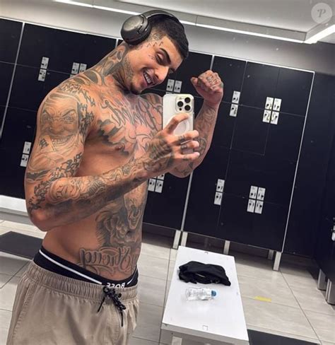 Após insinuar parceria o enteado namorado de Andressa Urach é visto em pornô gay Purepeople