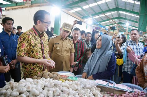 Wamendag Pantau Ketersediaan Dan Harga Bapok Di Pasar Tenguyun Tarakan