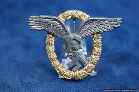 SMGQ-0509 Reproduction Luftwaffe pilot badge - War-Relics Buyers and ...