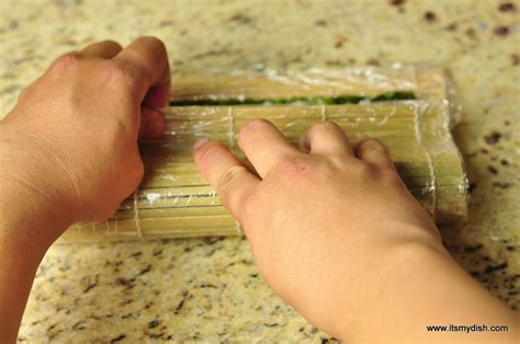 How to make sushi rolls - It's My Dish