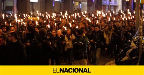 Marcha de antorchas para los presos políticos y exiliados