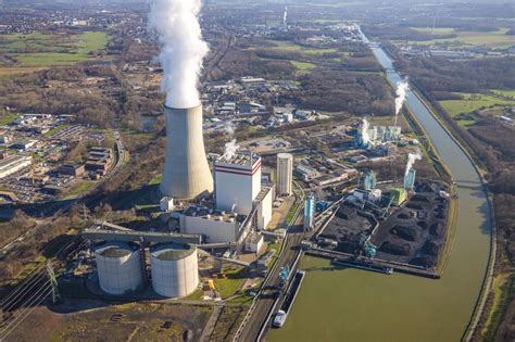 Luftaufnahme L Nen Kraftwerksanlagen Des Kohle Heizkraftwerkes