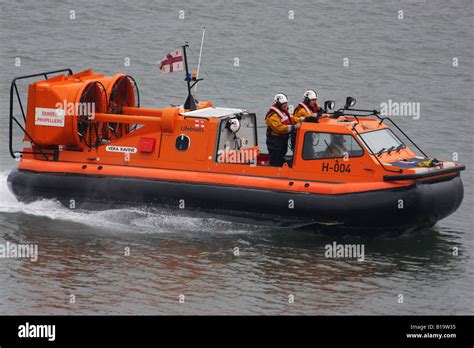 Rnli Hovercraft Stock Photos And Rnli Hovercraft Stock Images Alamy