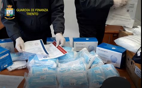 La Guardia Di Finanza Di Riva Sequestra Mascherine Cinesi Non