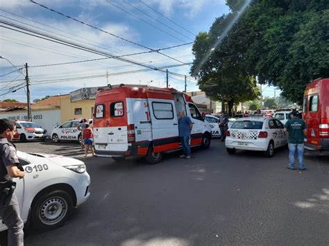 Casal Morto A Tiros Dentro De Loja De Motos Em Ara Atuba Mil