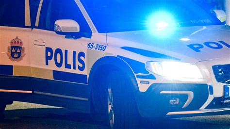 Man Anhållen Misstänkt För Mord På Kvinna I Kista Svd