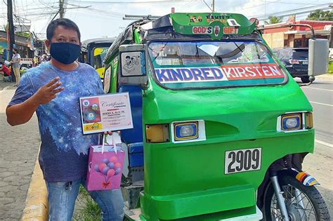 Tricycle Driver Sa Tagum City Nagsauli Ng Cash Tsekeng P20 Milyon Abs Cbn News