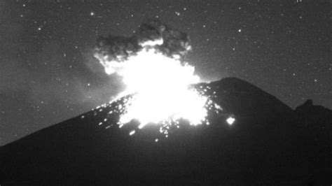 Captan espectacular explosión del Popocatépetl Libre Noticias