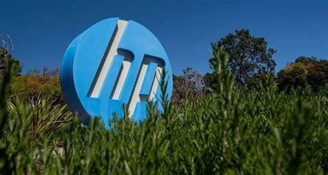 HP Inc. Stock Falters As Broader Markets See Mixed Results