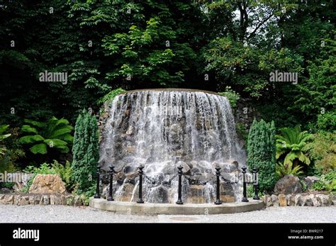 Fountain in Iveagh gardens, Dublin, Ireland Stock Photo - Alamy