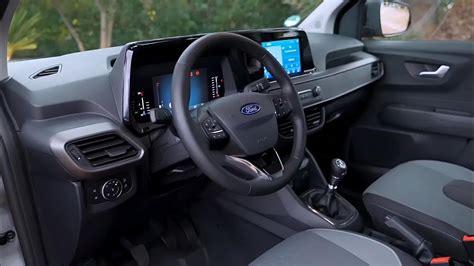 FORD TRANSIT COURIER 2024 - INTERIOR - YouTube