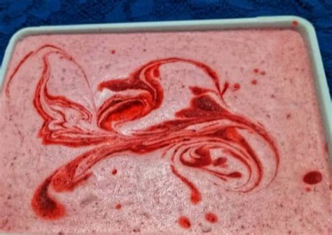 Strawberry Ice Cream Recipe By Maha Faraz Cookpad