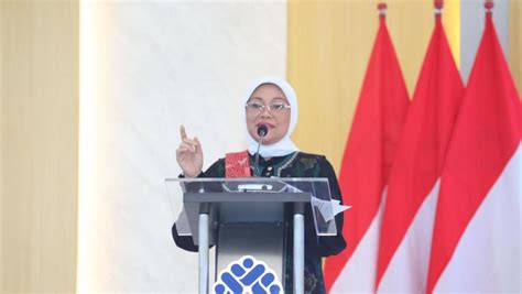 May Day Menaker Ajak Buruh Tingkatkan Kemampuan Dan Daya Saing