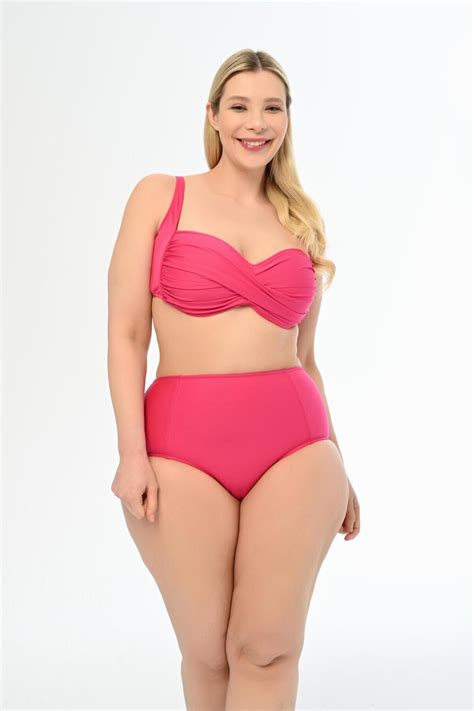 AQUAVİVA Aquaviva Kadın Pembe Büyük Beden Anjeliq Drapeli Bikini Takımı Fiyatı Yorumları Trendyol