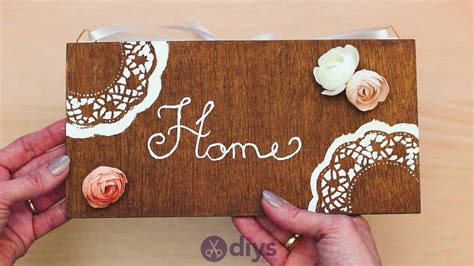 DIY Wooden Door Sign