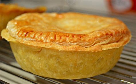 Curried Chicken Pies Mince Recipes Curry Pie Recipe Savory Pastry