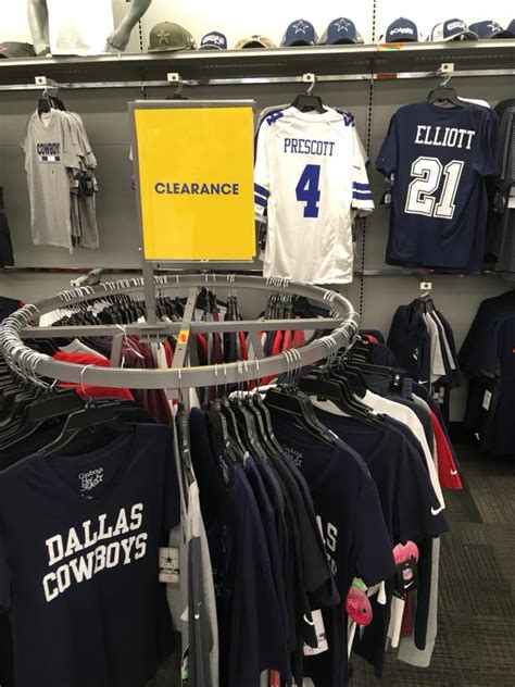 Dallas Cowboys Merchandise Already Hitting The Clearance Racks At Stores