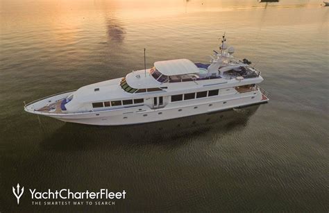 SAVANNAH Yacht Charter Price - Intermarine Luxury Yacht Charter