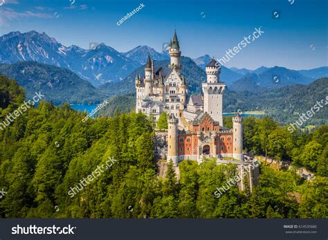 21,129 Romanesque Castle Images, Stock Photos & Vectors | Shutterstock