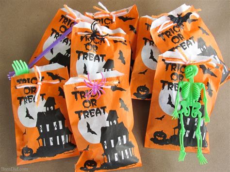 Halloween Treat Bags for Children with Allergies (Teal Pumpkin Project ...