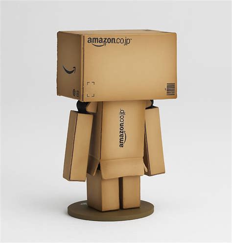 Revoltech Danbo Mini Amazon Box Version Image