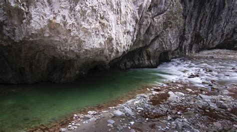 Cheile Sohodolului Din Runcu Judetul Gorj Obiectiv Turistic In Romania