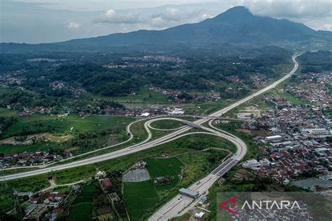 Menhub Pastikan Tol Cisumdawu Bandung Kertajati Beroperasi April