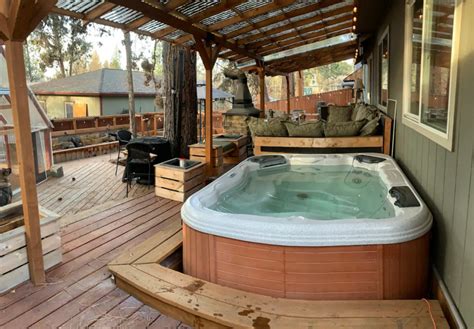 Cozy Airbnb Bend Vacation Rentals Many With Hot Tubs