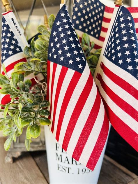 Simple Diy Outdoor Patriotic Centerpiece Patriotic Centerpieces