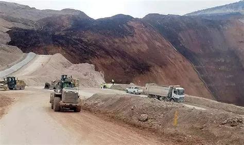 Erzincan da maden ocağında meydana gelen toprak kaymasında zamanla