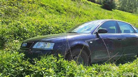 Węglówka Pijany kierowca audi uciekł policjantom do lasu I tak został