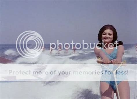 Bollywood Takies Sharmila Tagore In Bikini Hot Pictures