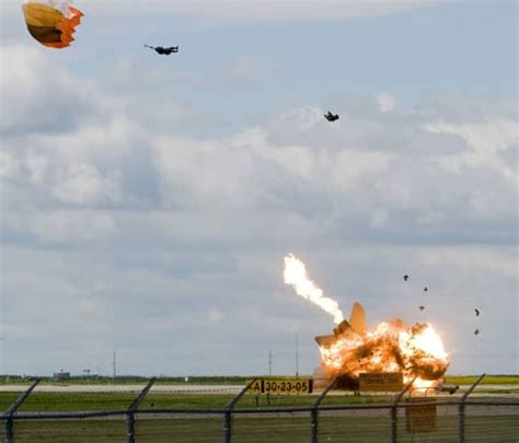 CF-18 crash pilot applauds ejection seat | CBC News