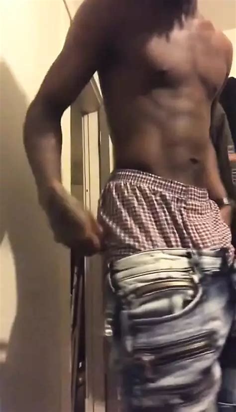 Man Get Bored At Home And Decideds To Play With His Dick Gay Midget Anal Masturbation Porn