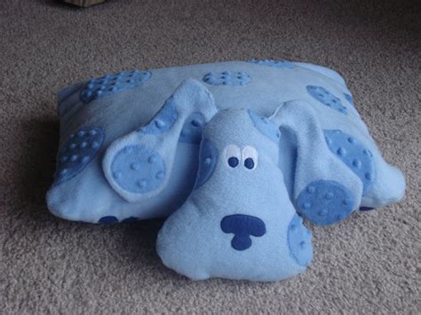 Chambers Girls' Crafts: Blue's Clues Pillow