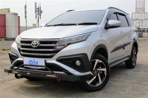 OLX AUTOS Toyota Rush 1 5 TRD Sportivo Bensin AT 2021 WIA Mobil