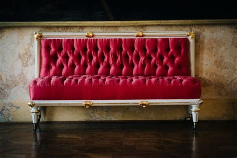 12 Dreamy Velvet Sofas You'll Love