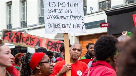 Marche contre la vie chère plusieurs dizaines de milliers de