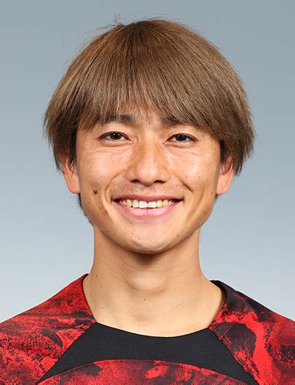 小泉 佳穂浦和レッズ 背番号8 Jリーグ 選手名鑑 スポーツナビ