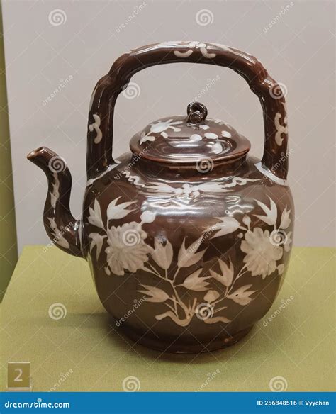 Ming Dynasty Water Vessel Yixing Teapot Ewer Overhead Handle Design