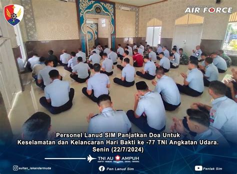 Personel Lanud SIM Panjatkan Doa Untuk Keselamatan Dan Kelancaran Hari