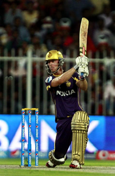 Knight Riders Stun Royal Challengers, Win By 2 Runs - Chris Lynn In Kkr ...