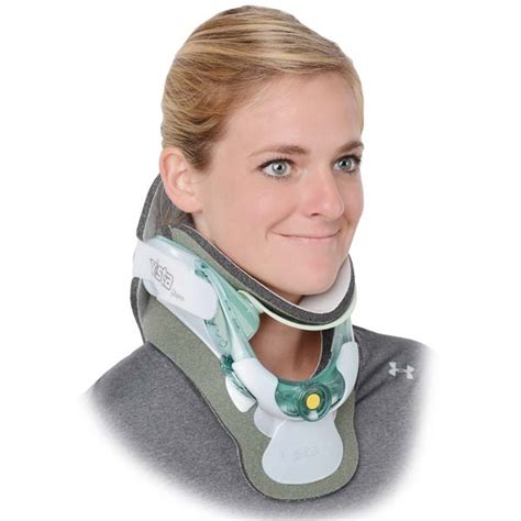 Aspen Vista TX Cervical Collar with Replacement Pads , Universal