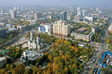 В Донецке громко «бахает» и со всех сторон