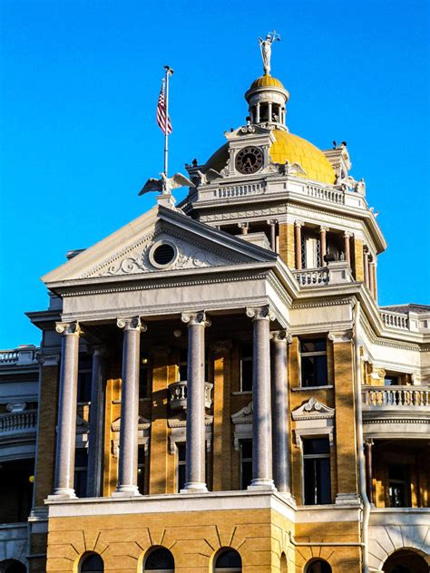 Harrison County Courthouse - Architexas